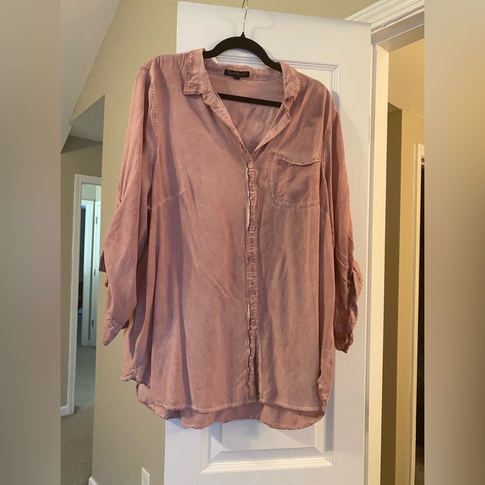 Dusty Pink Velvet Heart Button up